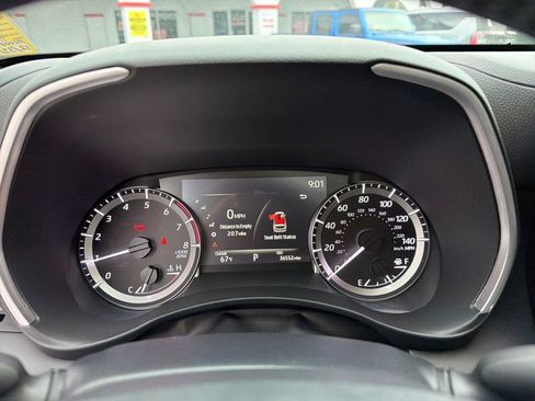 Used 2023 Toyota Highlander L image 23