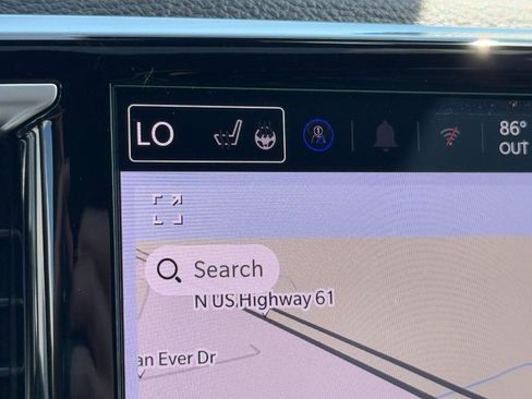 New 2026 Chrysler Pacifica Limited FWD image 18