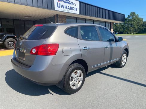 Used 2014 Nissan Rogue S FWD image 6