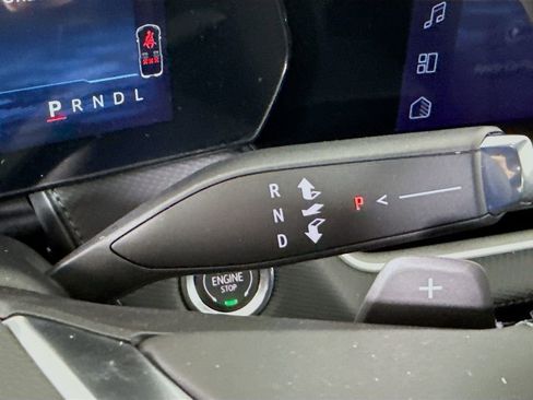 New 2026 Chevrolet Equinox LT w/ Safety and Technology Package FWD image 17