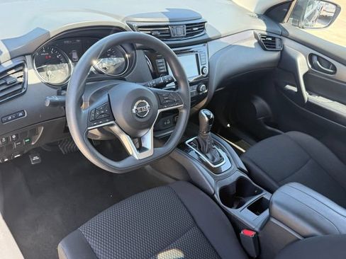 Used 2020 Nissan Rogue Sport S FWD image 7