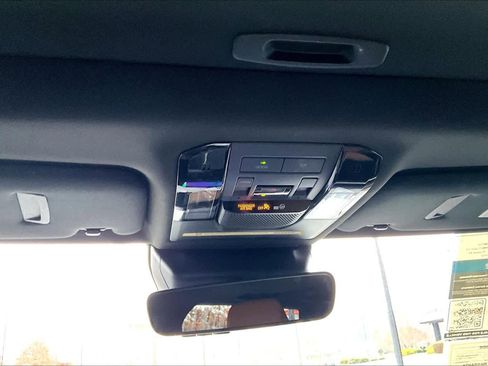 Used 2025 Lexus GX 550 w/ Accessory Package (2T) image 36