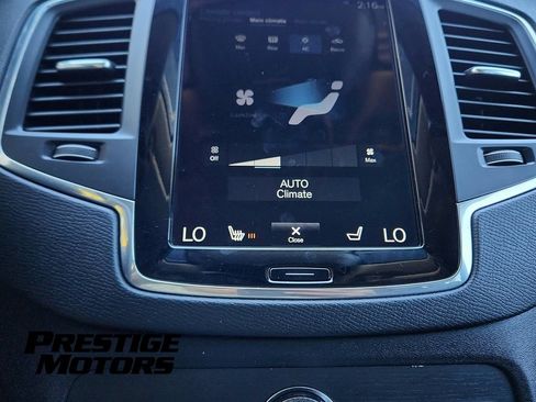 Used 2020 Volvo XC90 T6 Momentum AWD/4WD image 21