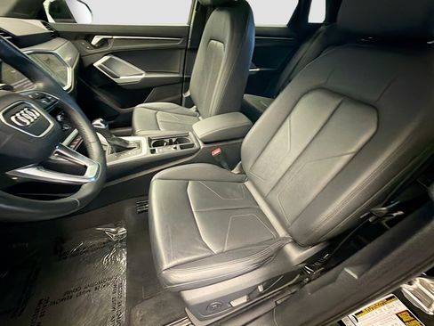 Used 2023 Audi Q3 2.0T Premium w/ Convenience Package image 11