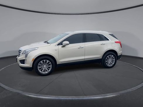 Used 2017 Cadillac XT5 Luxury FWD image 4