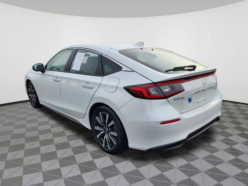 Certified 2024 Honda Civic EX-L image 3
