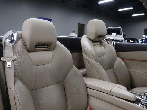 Used 2013 Mercedes-Benz SL 550 image 23
