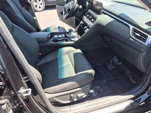 Used 2026 Genesis G70 2.5T RWD image 22