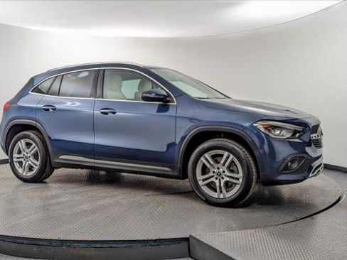 Used 2021 Mercedes-Benz GLA 250 w/ Premium Package image 11