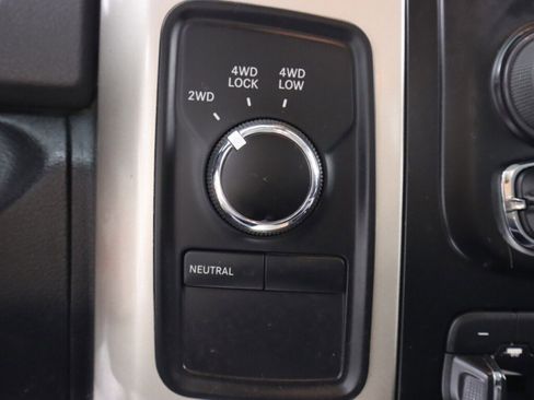 Used 2017 RAM 2500 SLT w/ Luxury Group AWD/4WD image 24