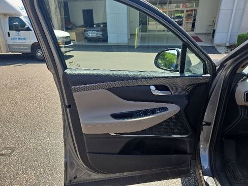 Used 2019 Hyundai Santa Fe Limited FWD image 15