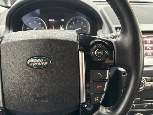 Used 2015 Land Rover LR2 AWD/4WD image 18