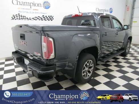 Used 2015 GMC Canyon SLE w/ All-Terrain Package image 11