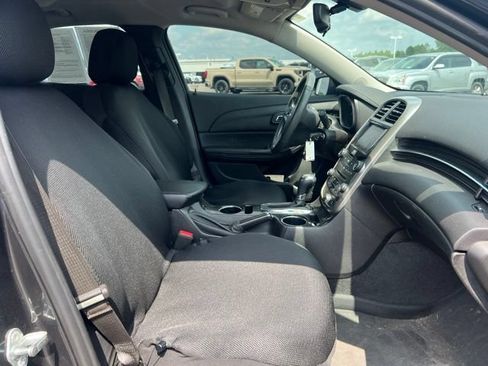 Used 2016 Chevrolet Malibu LT FWD image 11