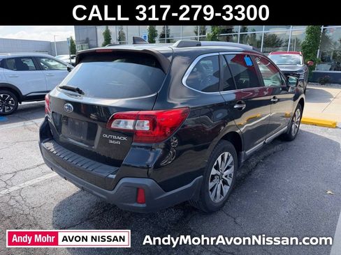 Used 2018 Subaru Outback 3.6R Touring AWD/4WD image 6