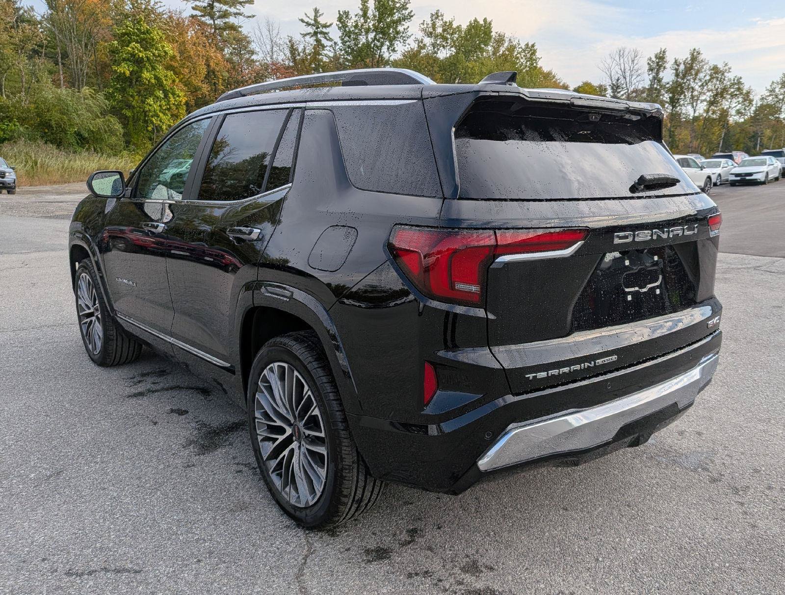 New 2027 GMC Terrain Denali AWD/4WD image 8