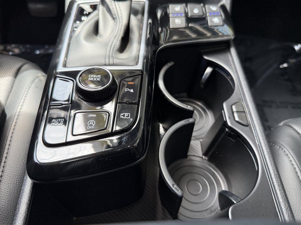 Used 2025 Kia Sportage SX FWD image 26