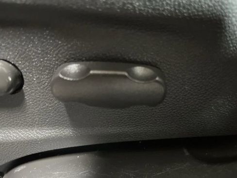 Used 2020 Chevrolet Trax LT w/ Driver Confidence Package FWD image 14