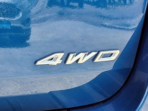 Used 2022 Ford Explorer Limited w/ Equipment Group 301A image 9