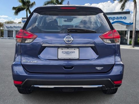 Used 2019 Nissan Rogue S image 6