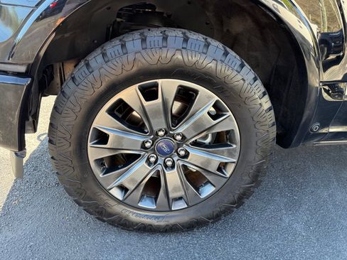 Used 2017 Ford F150 Lariat w/ Equipment Group 502A Luxury image 35