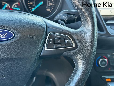 Used 2017 Ford Escape Titanium image 19