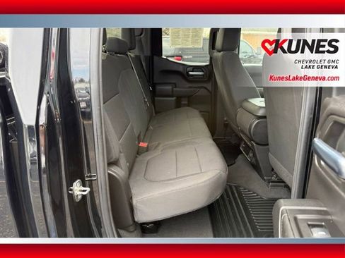 Used 2020 Chevrolet Silverado 1500 Custom w/ Custom Value Package image 17