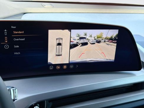 Certified 2026 Cadillac Vistiq Premium Luxury AWD/4WD image 14