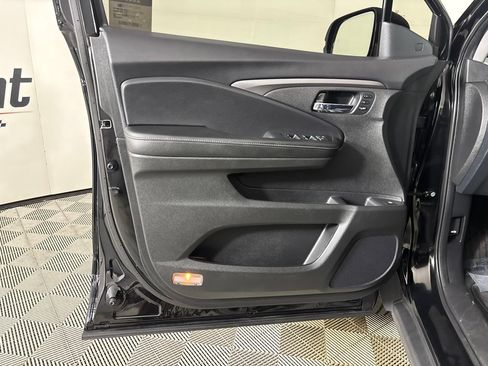 Used 2023 Honda Ridgeline RTL-E image 8