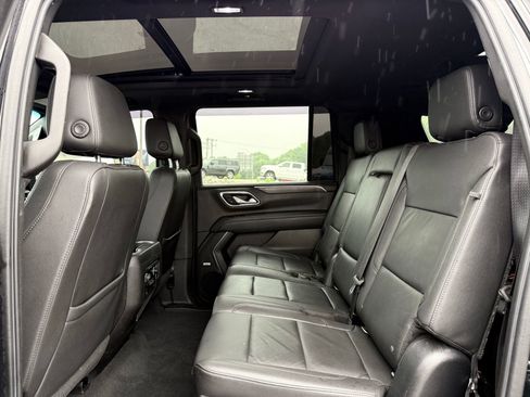 Used 2021 Chevrolet Suburban Z71 AWD/4WD image 21