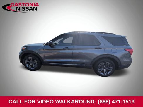 Used 2023 Ford Explorer XLT w/ Equipment Group 202A RWD image 3