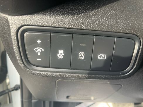 Used 2023 Kia Soul GT-Line image 13