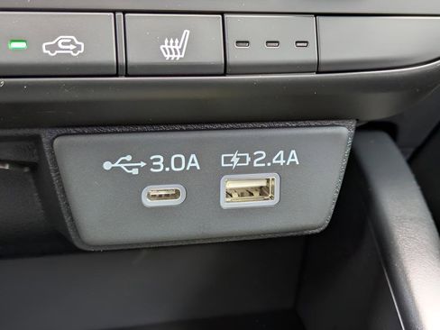 Used 2026 Subaru Outback Limited AWD/4WD image 22