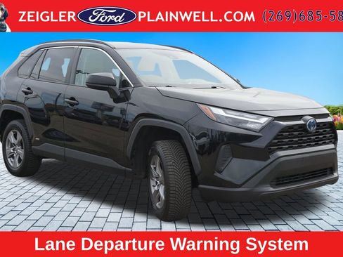 Used 2023 Toyota RAV4 LE AWD/4WD image 7