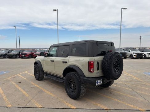 New 2026 Ford Bronco Big Bend w/ Black Diamond Package AWD/4WD image 5