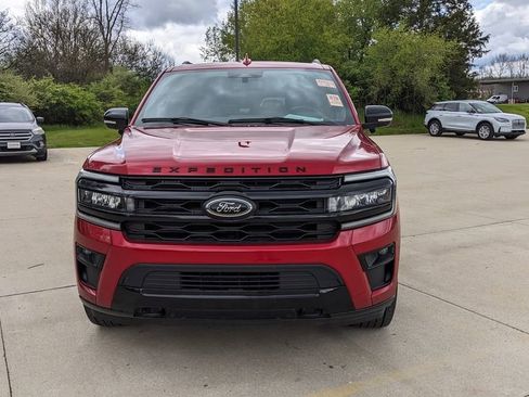 Used 2022 Ford Expedition Limited AWD/4WD image 8