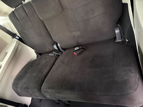Used 2014 Dodge Grand Caravan SXT FWD image 16