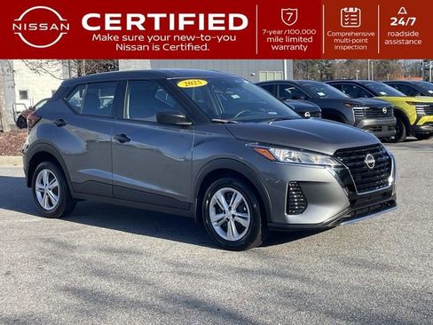 Certified 2025 Nissan Kicks Play S image 1