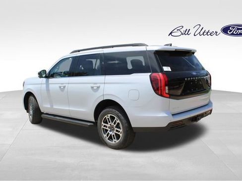 New 2026 Ford Expedition Active AWD/4WD image 4