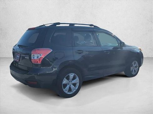 Used 2014 Subaru Forester 2.5i Premium w/ All-Weather Package image 4