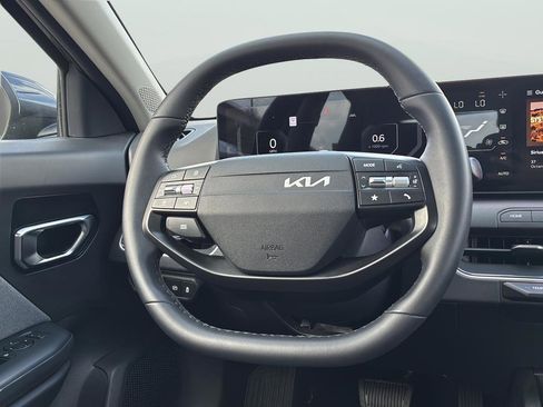 Certified 2025 Kia K4 EX FWD image 19