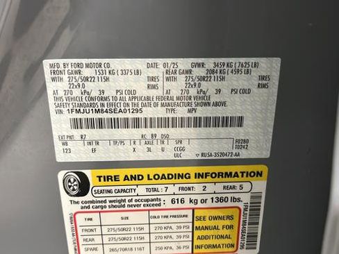 Used 2025 Ford Expedition Platinum w/ Driver's Package image 34