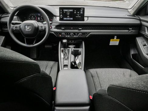 Used 2026 Honda Accord SE image 28
