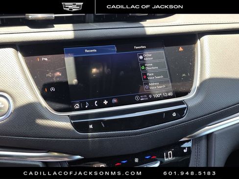 Used 2025 Cadillac XT5 Luxury FWD image 17