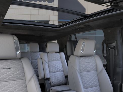 New 2026 Cadillac Escalade Platinum Luxury w/ LPO, Floor Liner Package AWD/4WD image 24