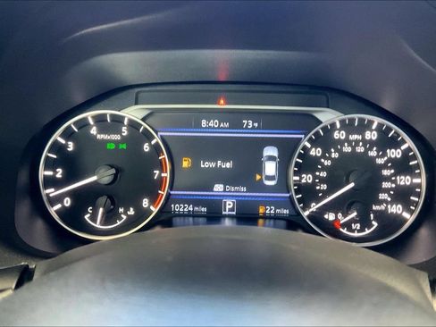 Used 2025 Nissan Altima 2.5 SR FWD image 7