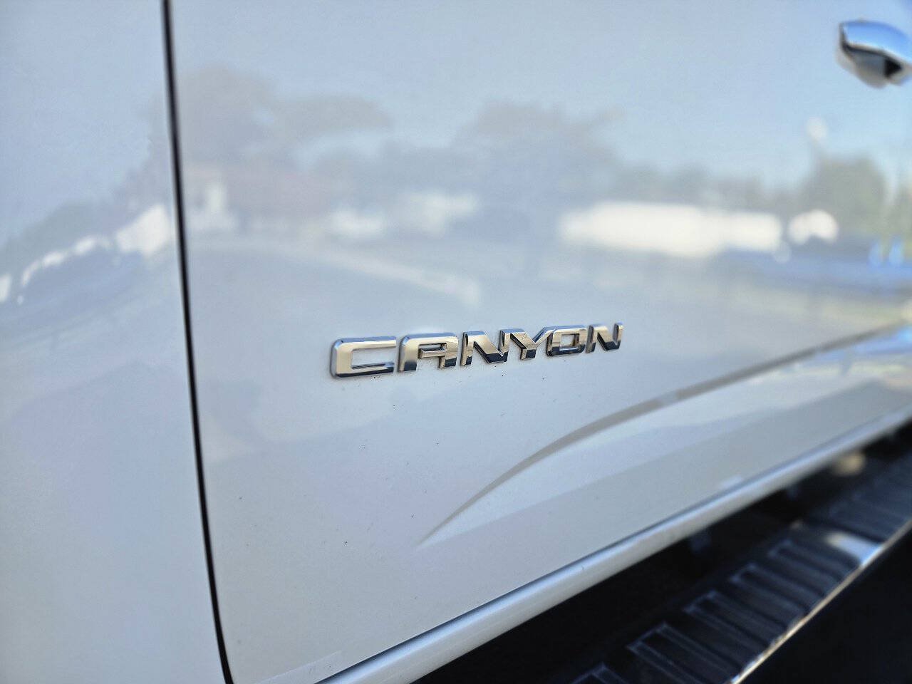 Used 2016 GMC Canyon SLT AWD/4WD image 25