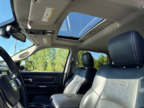 Used 2015 RAM 1500 Laramie w/ Convenience Group AWD/4WD image 10