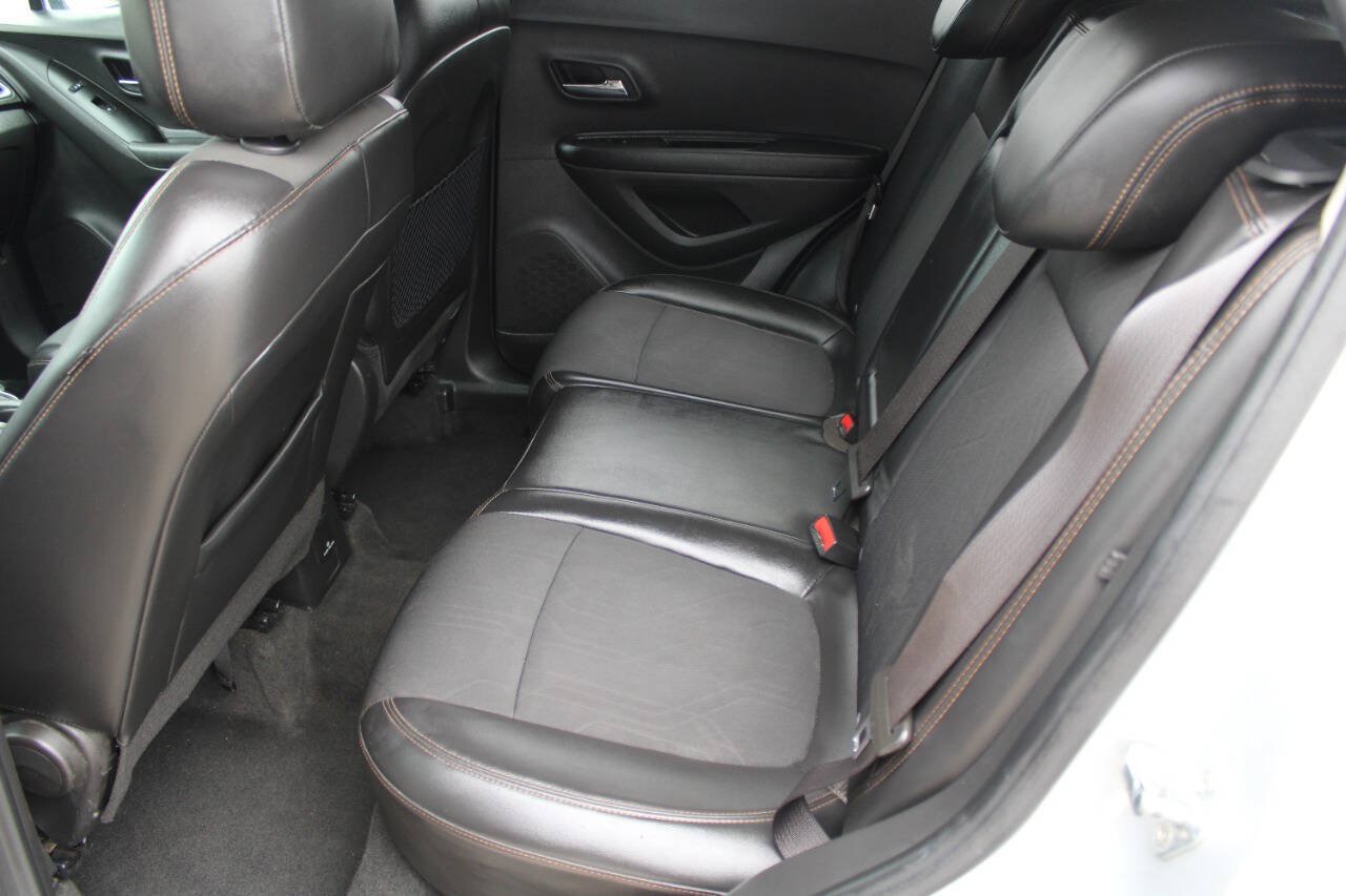 Used 2021 Chevrolet Trax LT AWD/4WD image 10