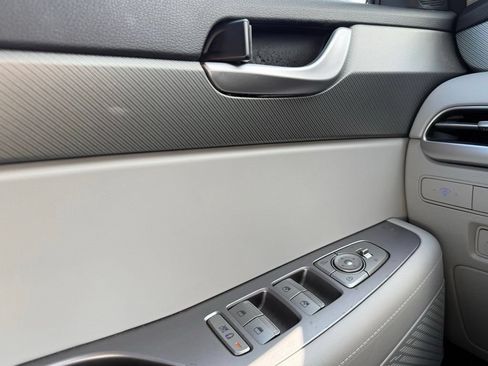 Used 2024 Hyundai Palisade SEL FWD image 11